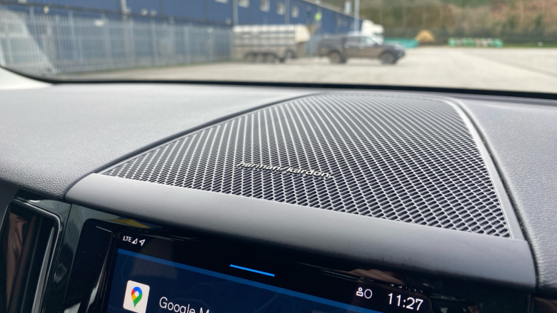 Volvo XC60 2.0 B5P Plus Dark 5dr AWD Geartronic Petrol Estate